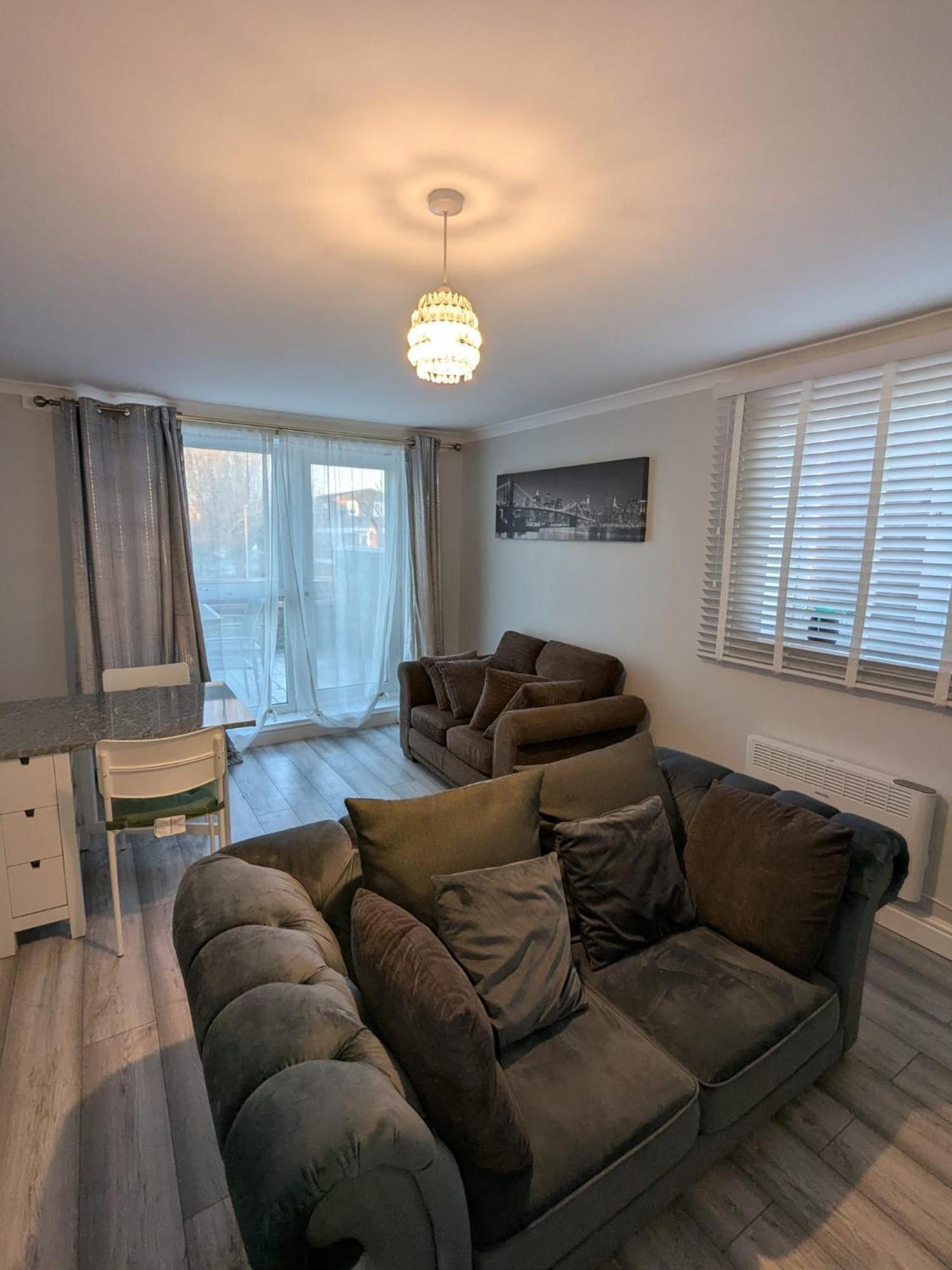 A&A Apartment Basildon Nevendon Ngoại thất bức ảnh